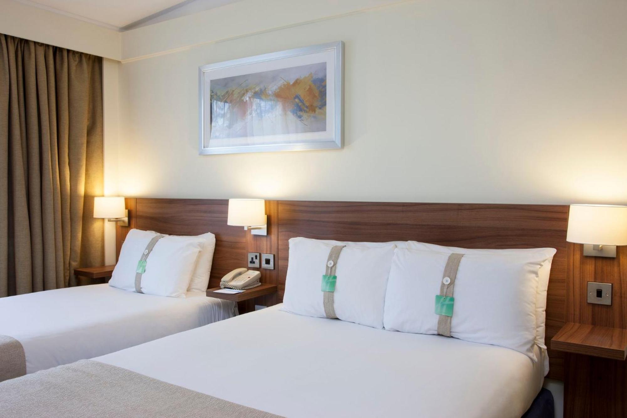 Hotel Stoke On Trent M6 Jct15 By Ihg 4*