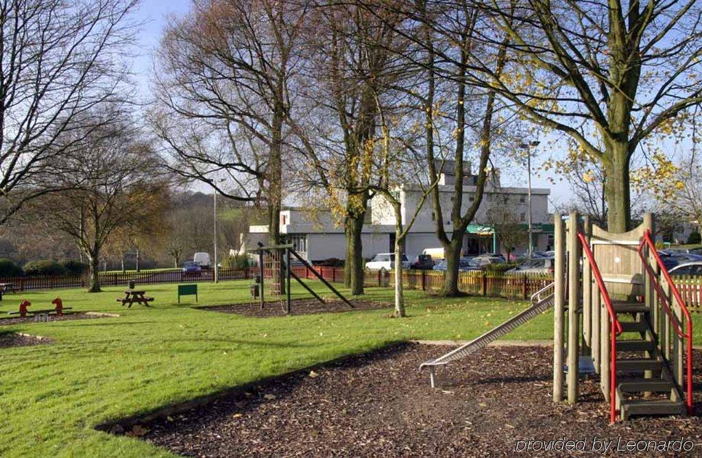 Hotel Stoke On Trent M6 Jct15 By Ihg 4*